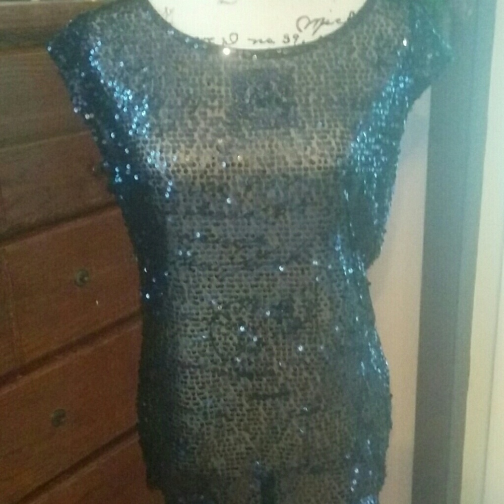The Limited Sequin tshirt